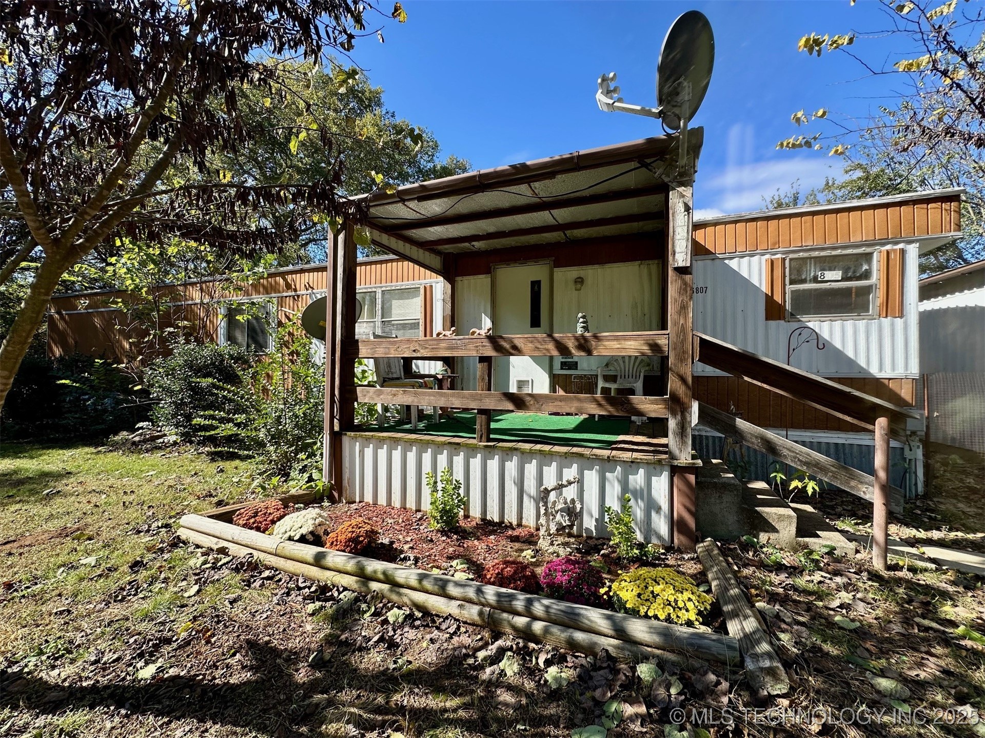 16807 Elliott Street