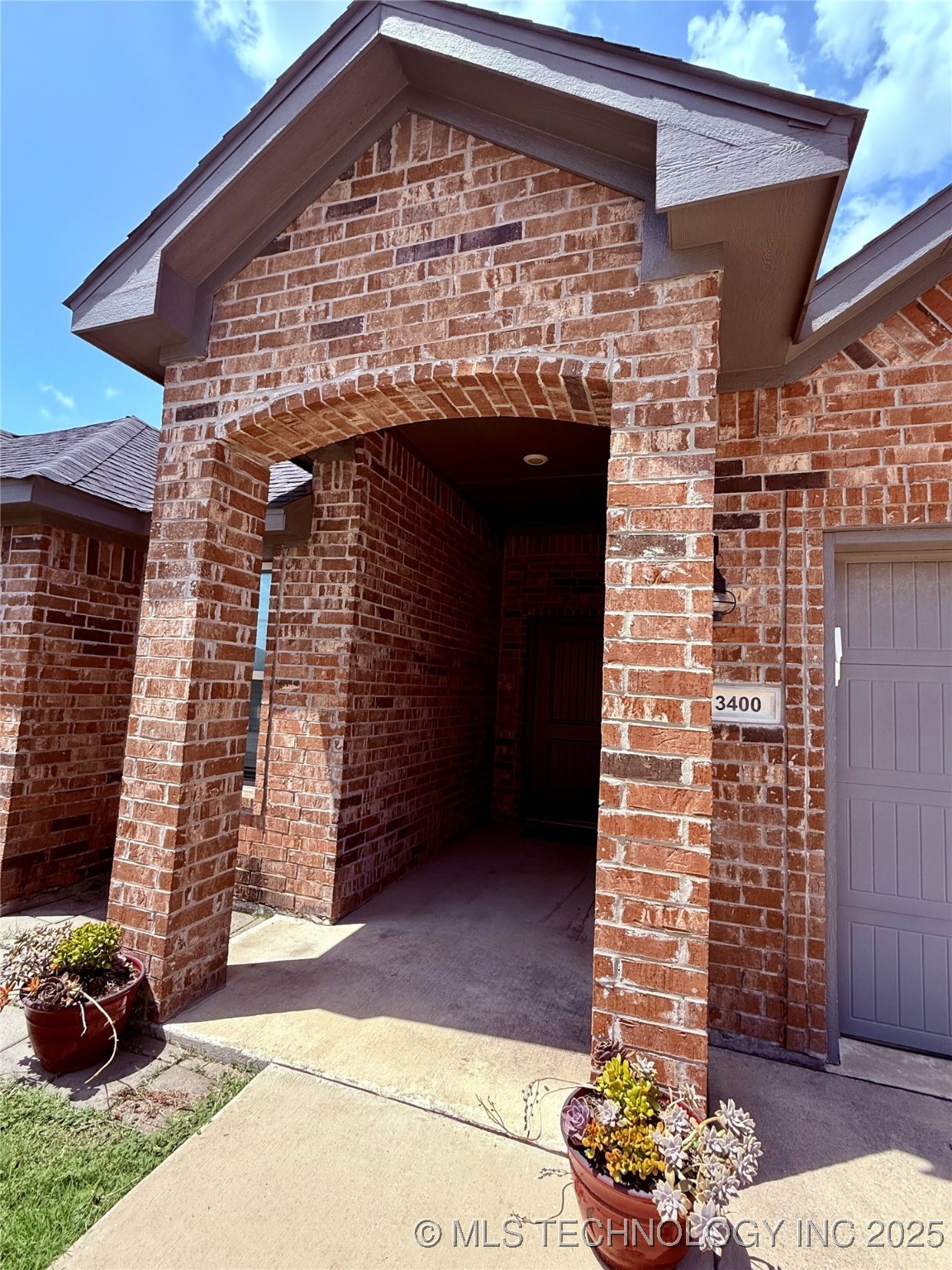 3400 Lazy Lane