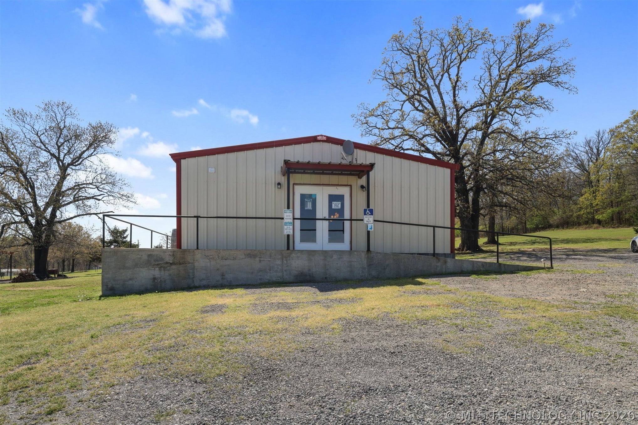 3565 Sawmill Road