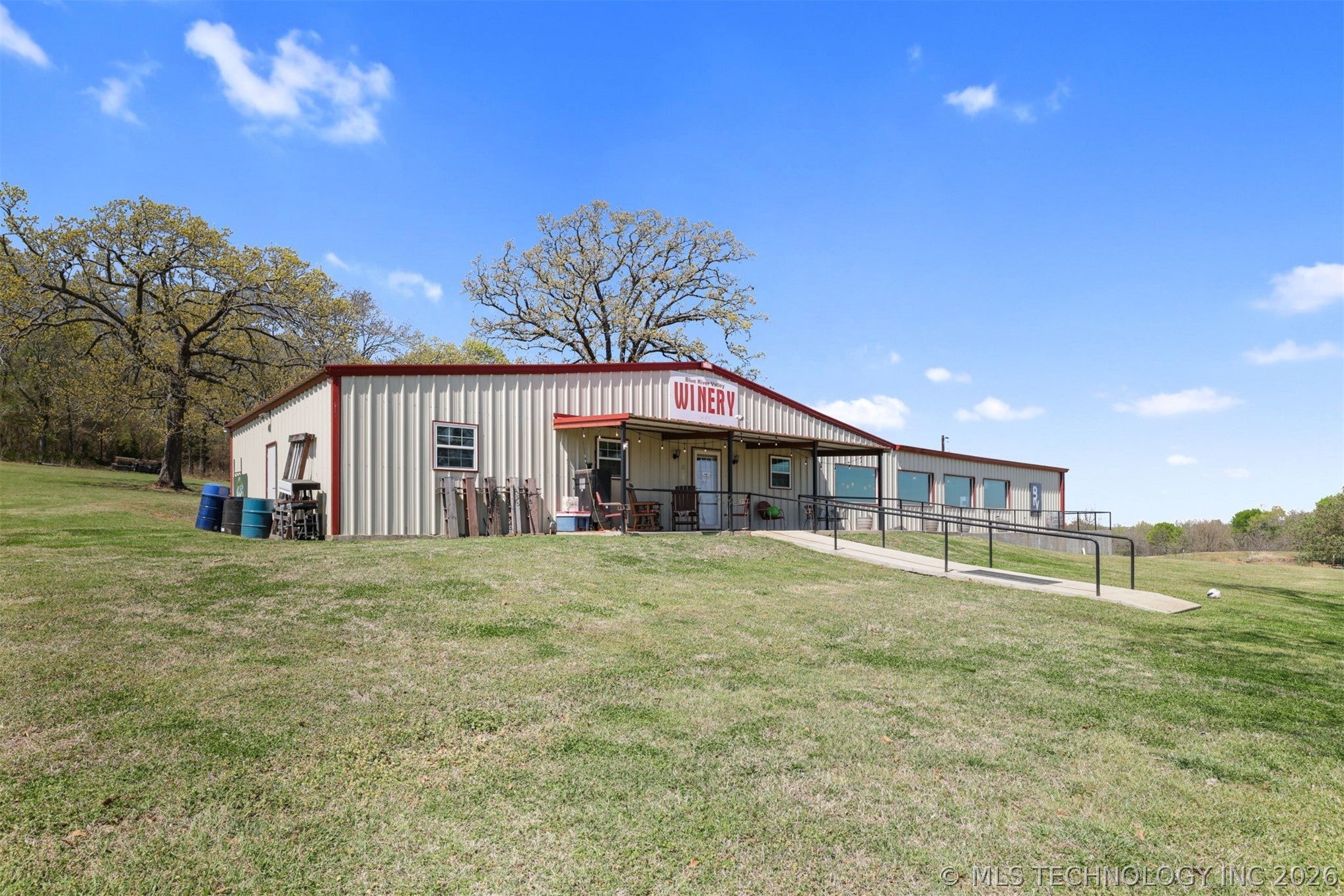 3565 Sawmill Road
