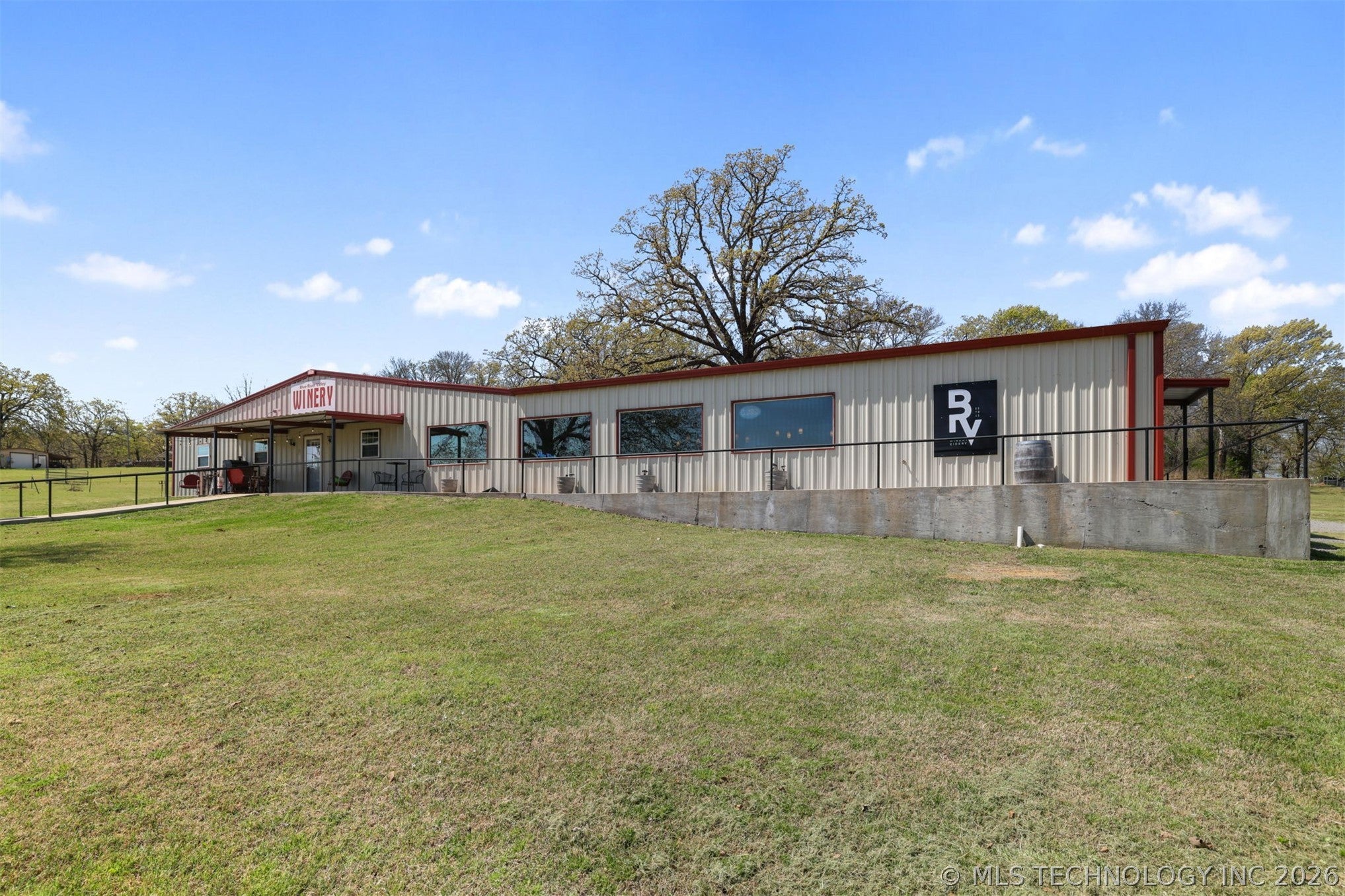 3565 Sawmill Road