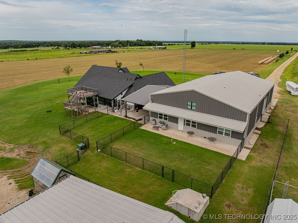 2724 Lark Road