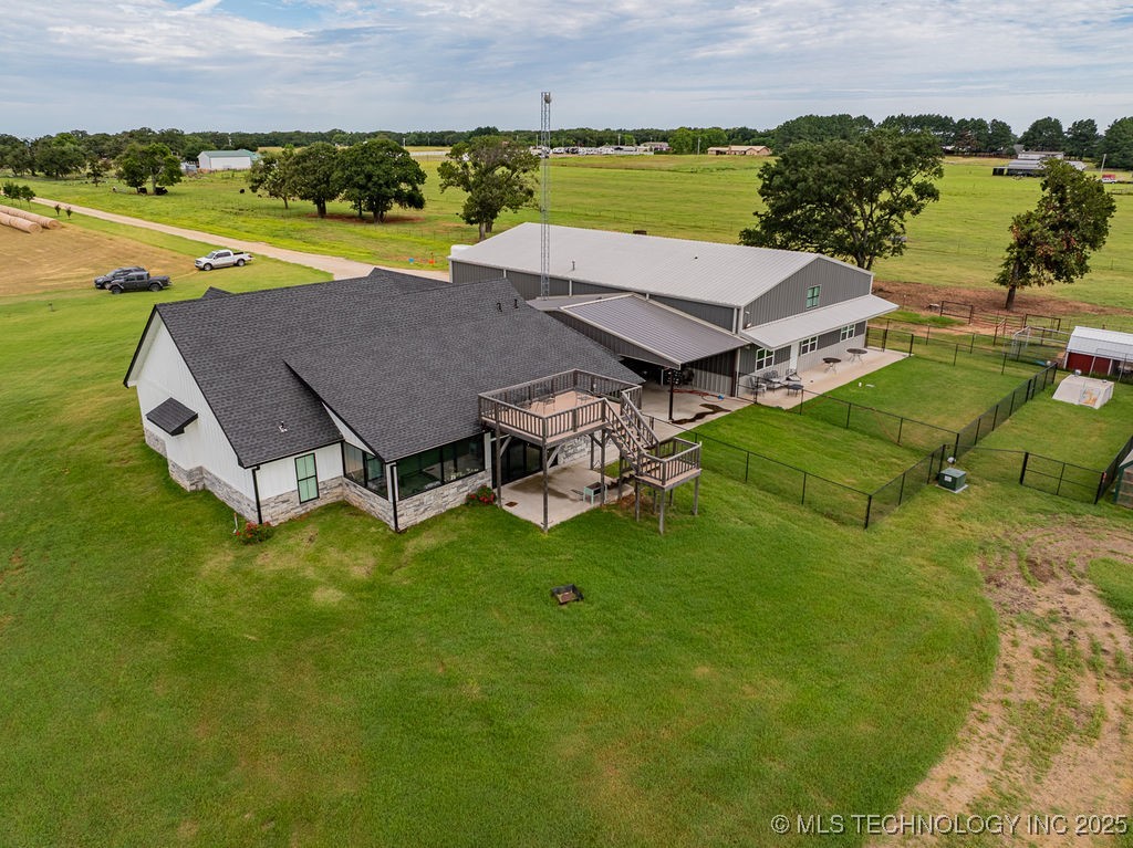 2724 Lark Road