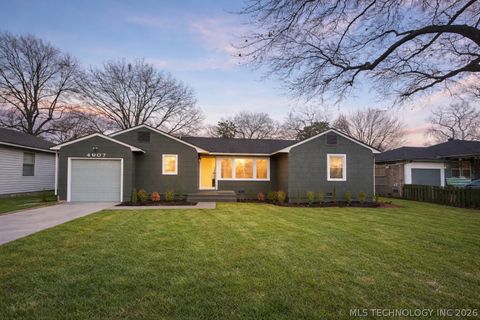 Photo of 4907 S Boston Place, Tulsa, OK 74105 (MLS # 2605012)