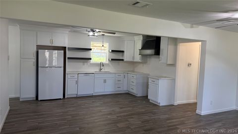 34 1st Cartwright OK 74731