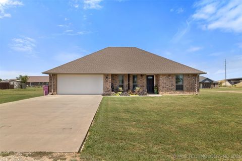 60 S Kaylee Road N Calera OK 74730
