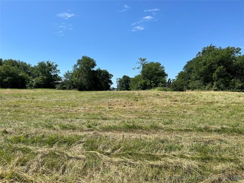 1st Street NW Kingston OK 73439