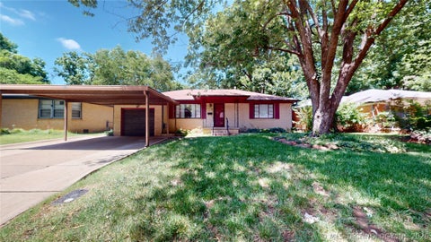 Photo of 1535 E 54th Street, Tulsa, OK 74105 (MLS # 2621152)