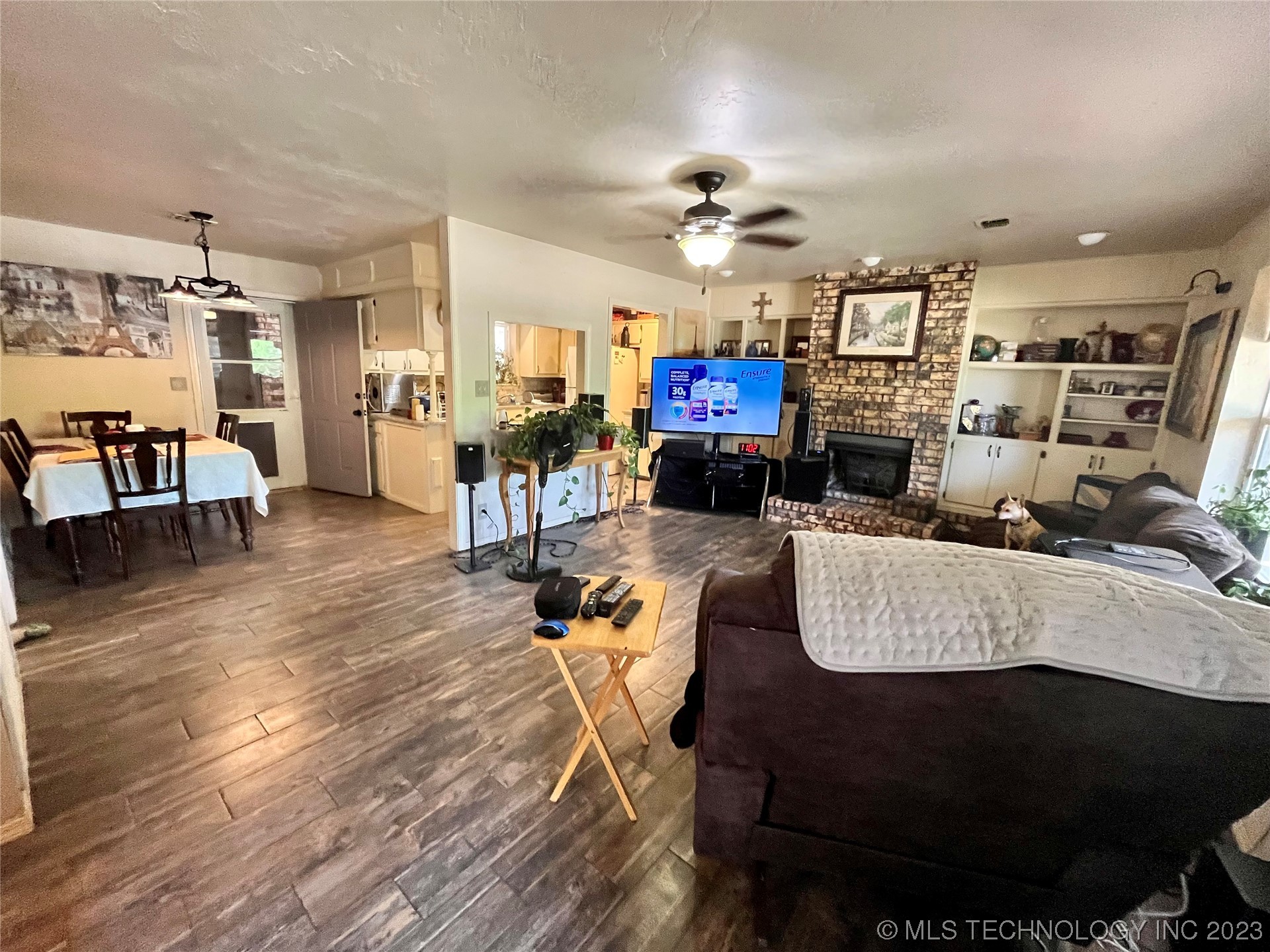 Photo 4 of 19 of 1528 S 5th Street house