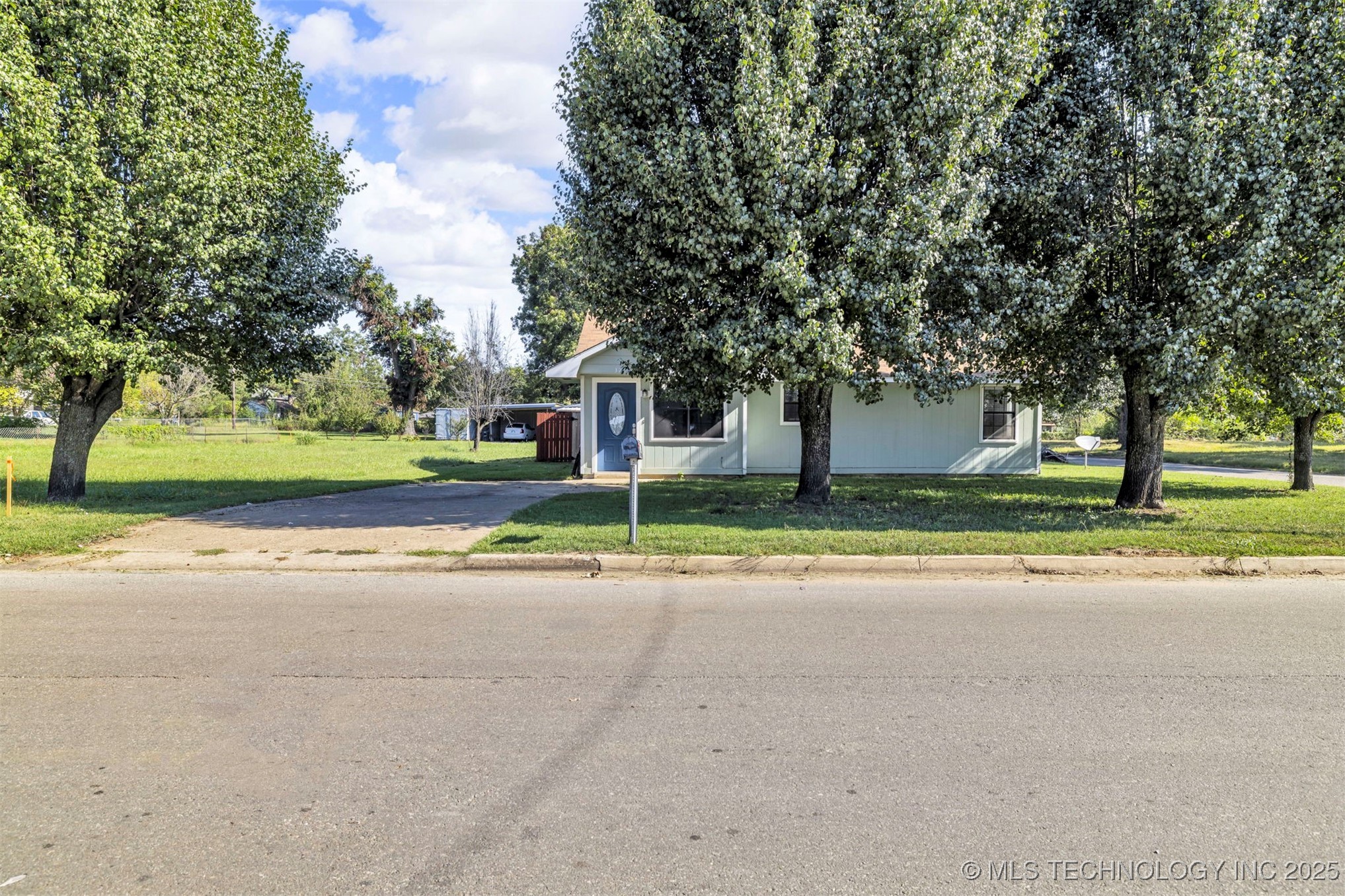 324 E Cedar Street