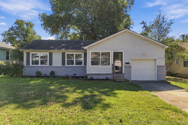 5814 E 18TH ST, TULSA, OK 74112 - Image 62fe9d07bb65fa124ff6d0a297e78437/2104882638