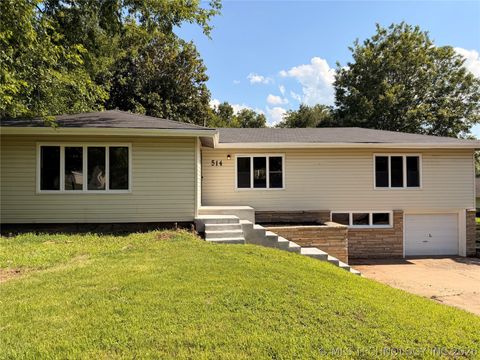 Photo of 514 W Wichita Avenue, Cleveland, OK 74020 (MLS # 2624724)