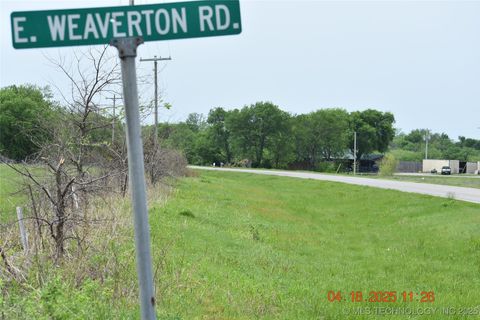 Weaverton Road Madill OK 73446