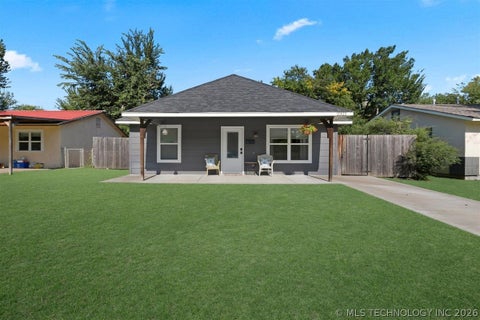 Photo of 2322 S Cedar Street, Sapulpa, OK 74066 (MLS # 2625143)