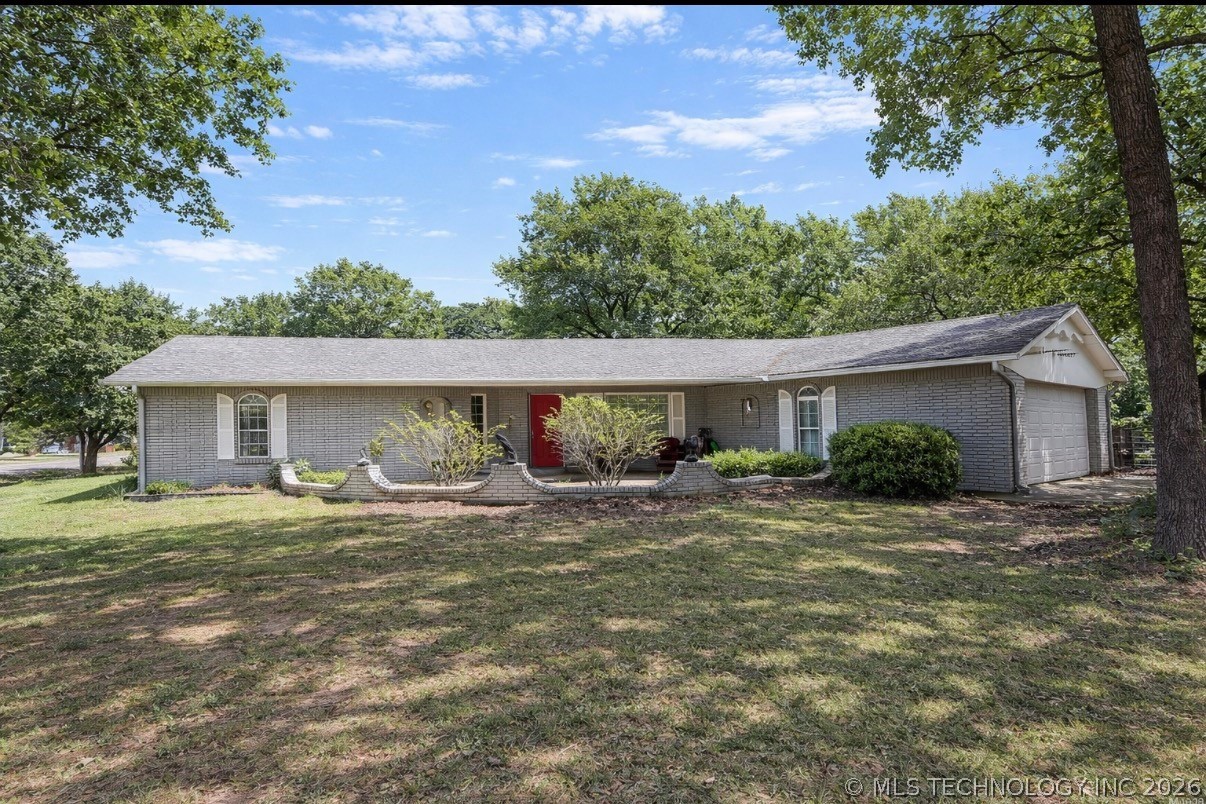Photo 1 of 19 — 130 Acker Drive, Ada, OK 74820