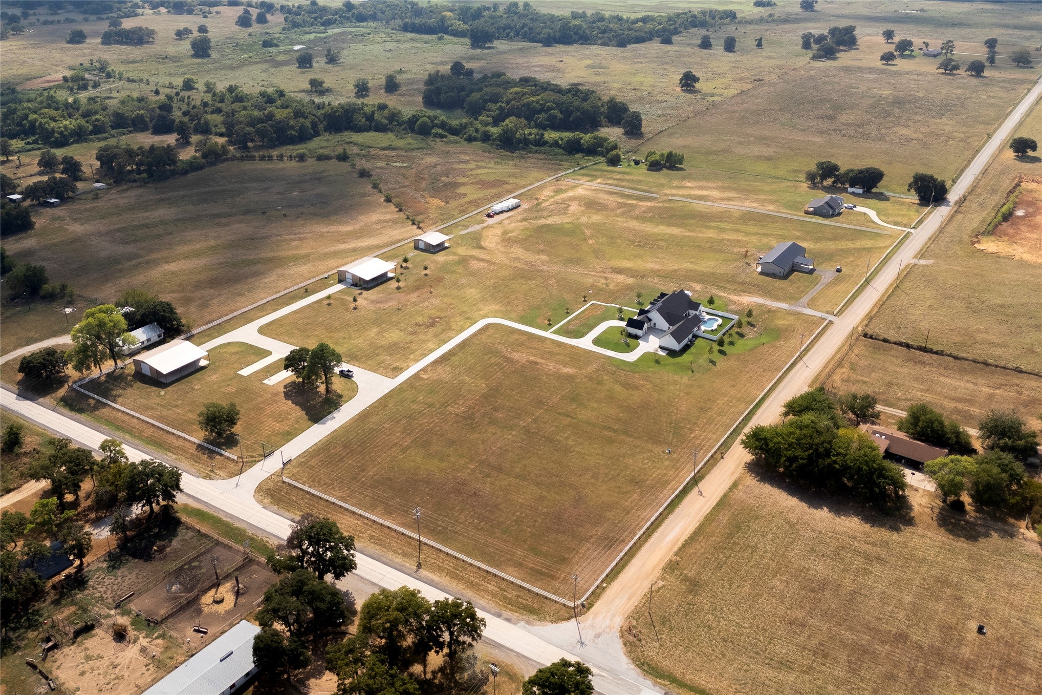 22062 US Hwy 77