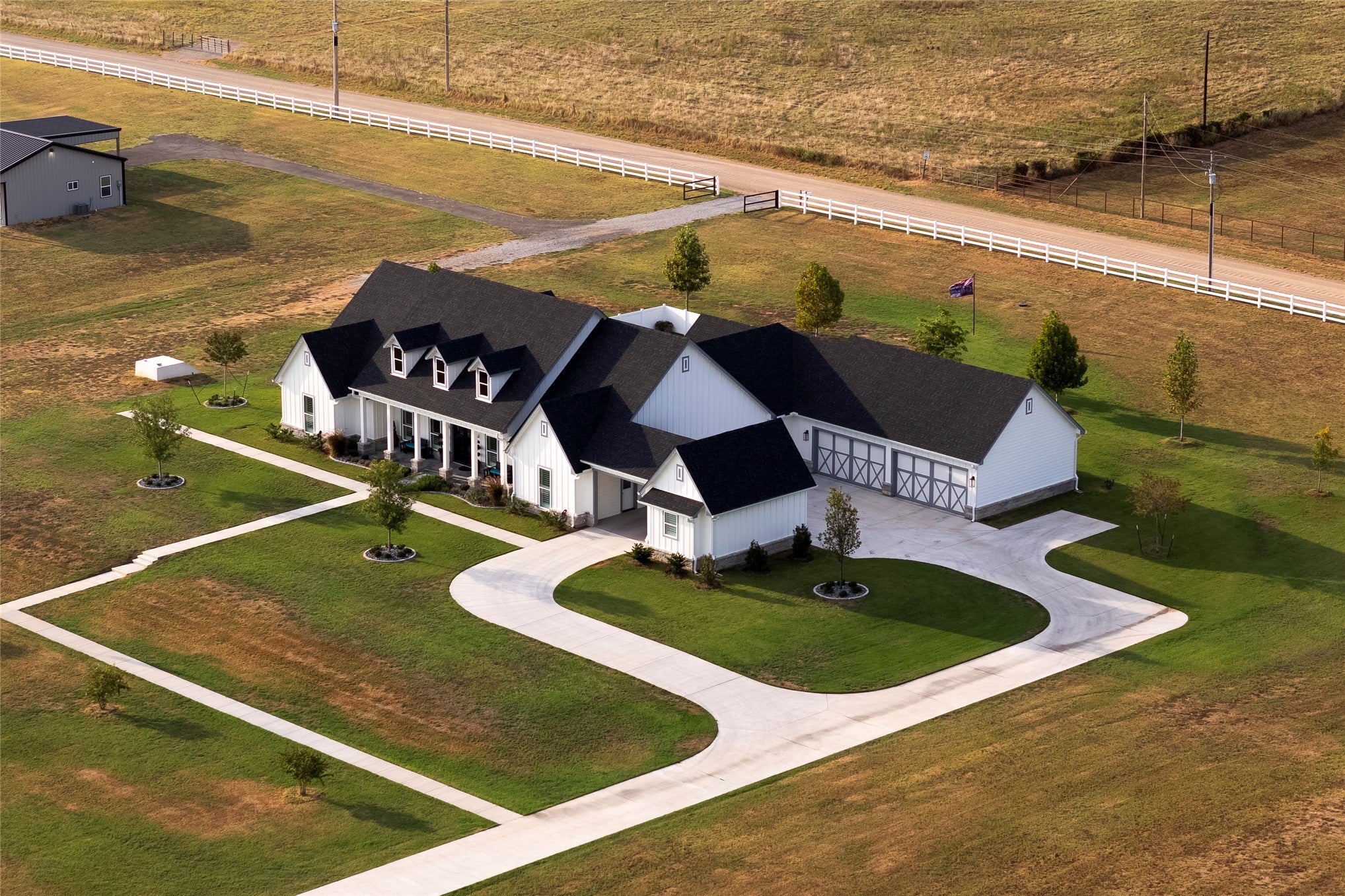 22062 US Hwy 77