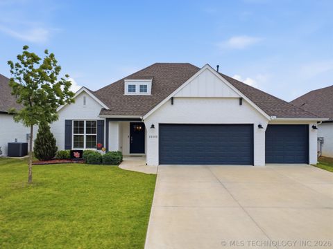 Photo of 10105 S 228th EastAvenue, Broken Arrow, OK 74014 (MLS # 2616471)