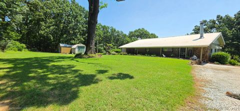 Photo of 405 Woodward Circle, Gore, OK 74435 (MLS # 2626242)