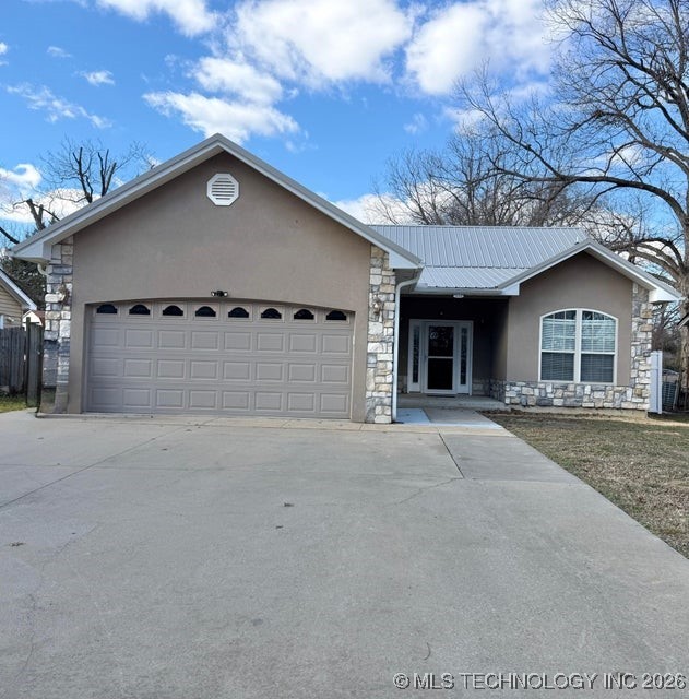 Photo 1 of 18 — 539 N Gunter Street, Vinita, OK 74301