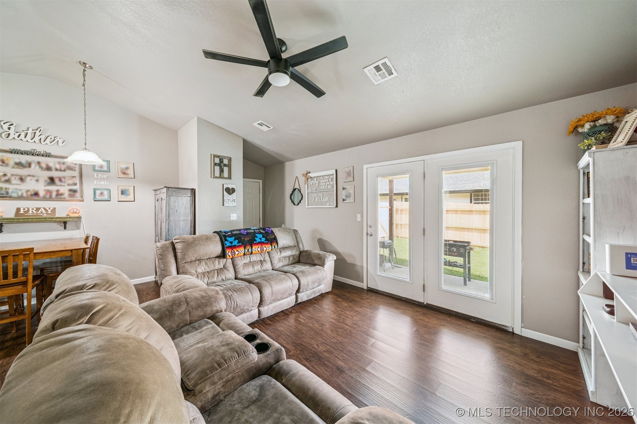 2006 S Muskogee Place