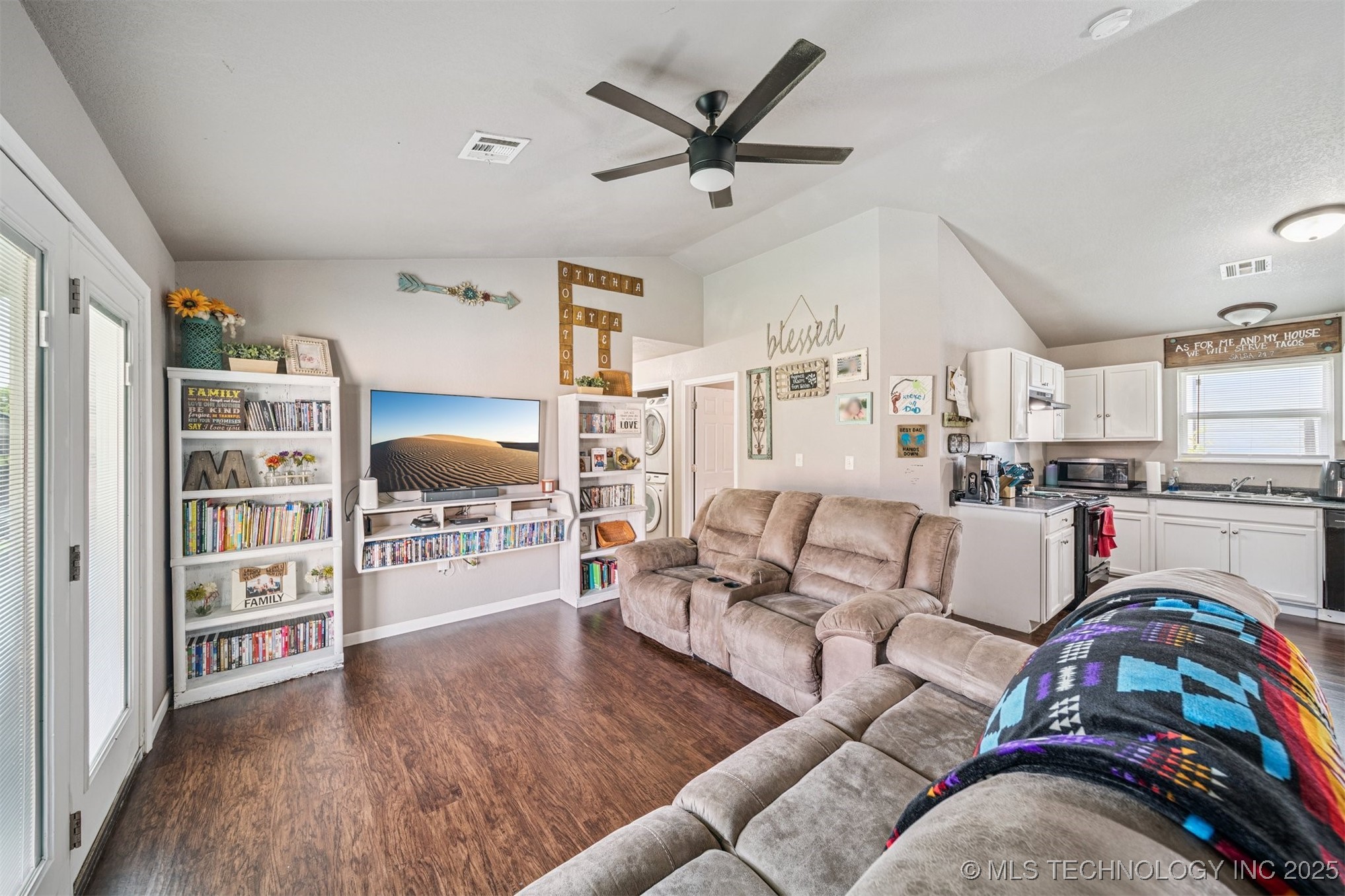 2006 S Muskogee Place