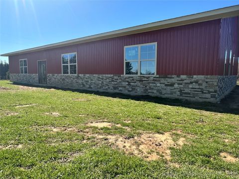 1860 W Bumpass Hendrix OK 74741