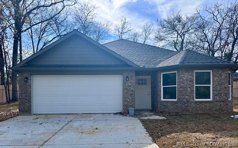 1211 Four Seasons Drive Durant OK 74701