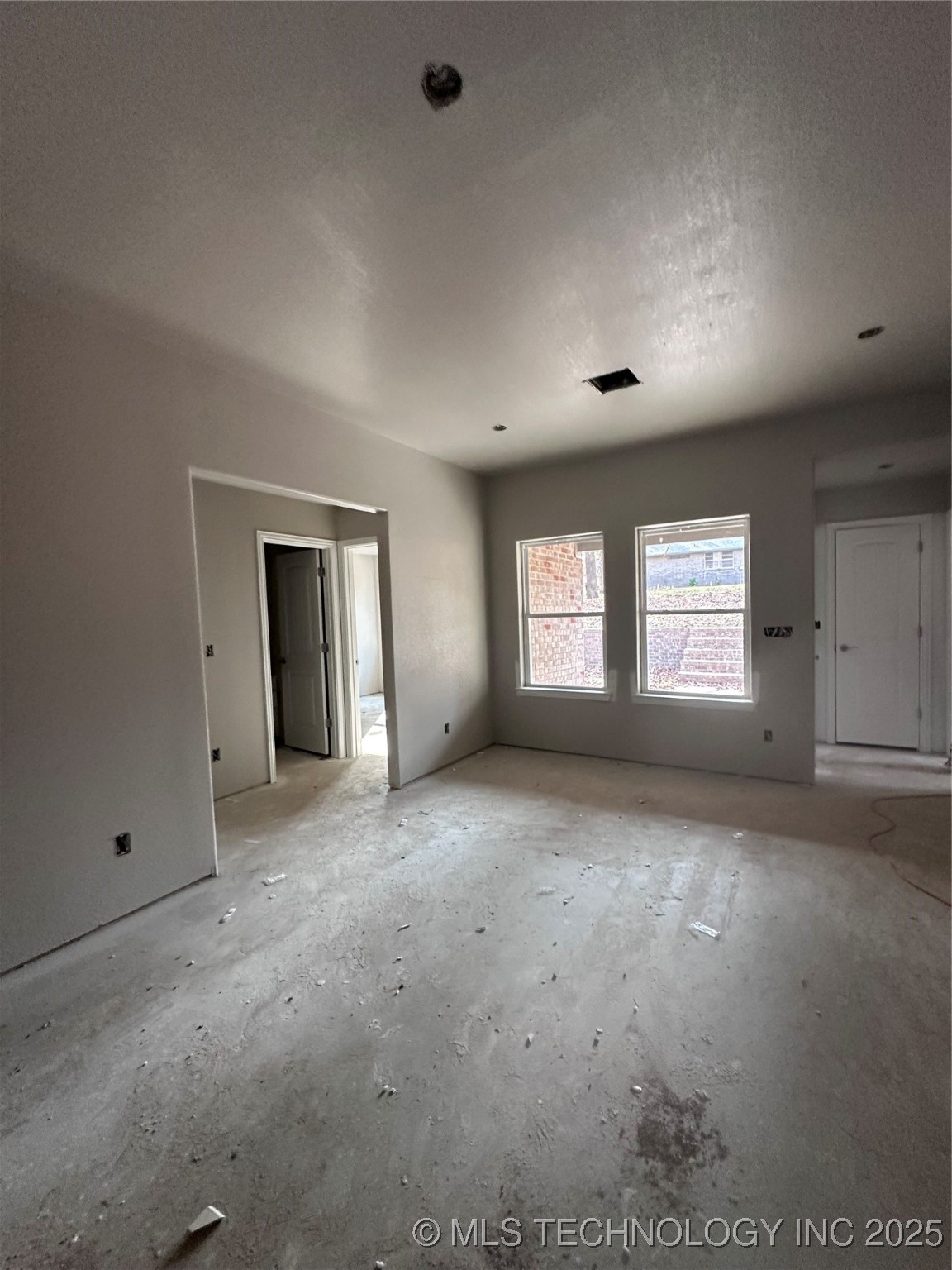 1211 Four Seasons Drive