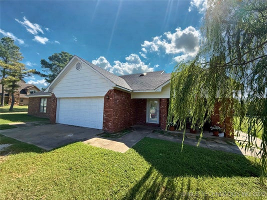 705 SHIRLEY LN, MADILL, OK 73446 - Image 6726bd21293b6bd663b8ad5100864090/4175435052