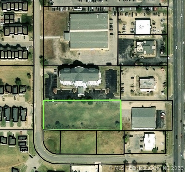 Photo 1 of 1 — 2107 SE Washington Boulevard, Bartlesville, OK 74006