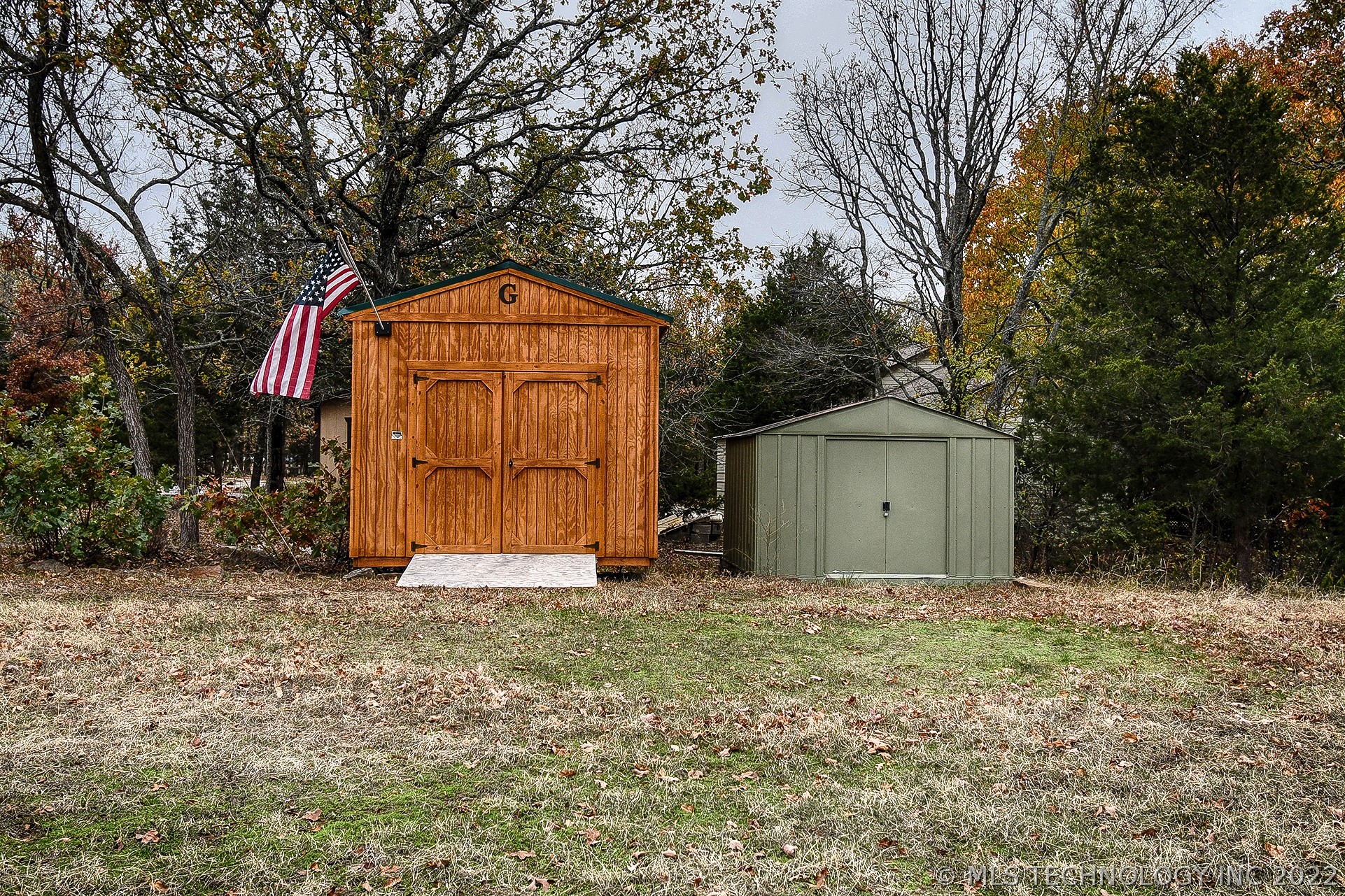 Photo 11 of 41 of 97308 S 4492 house
