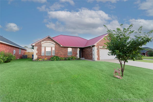 1400 SWEETGUM PL, MCALESTER, OK 74501 - Image 682df9e3e2b33fbd5d8221e34c8ebadd/1621854976