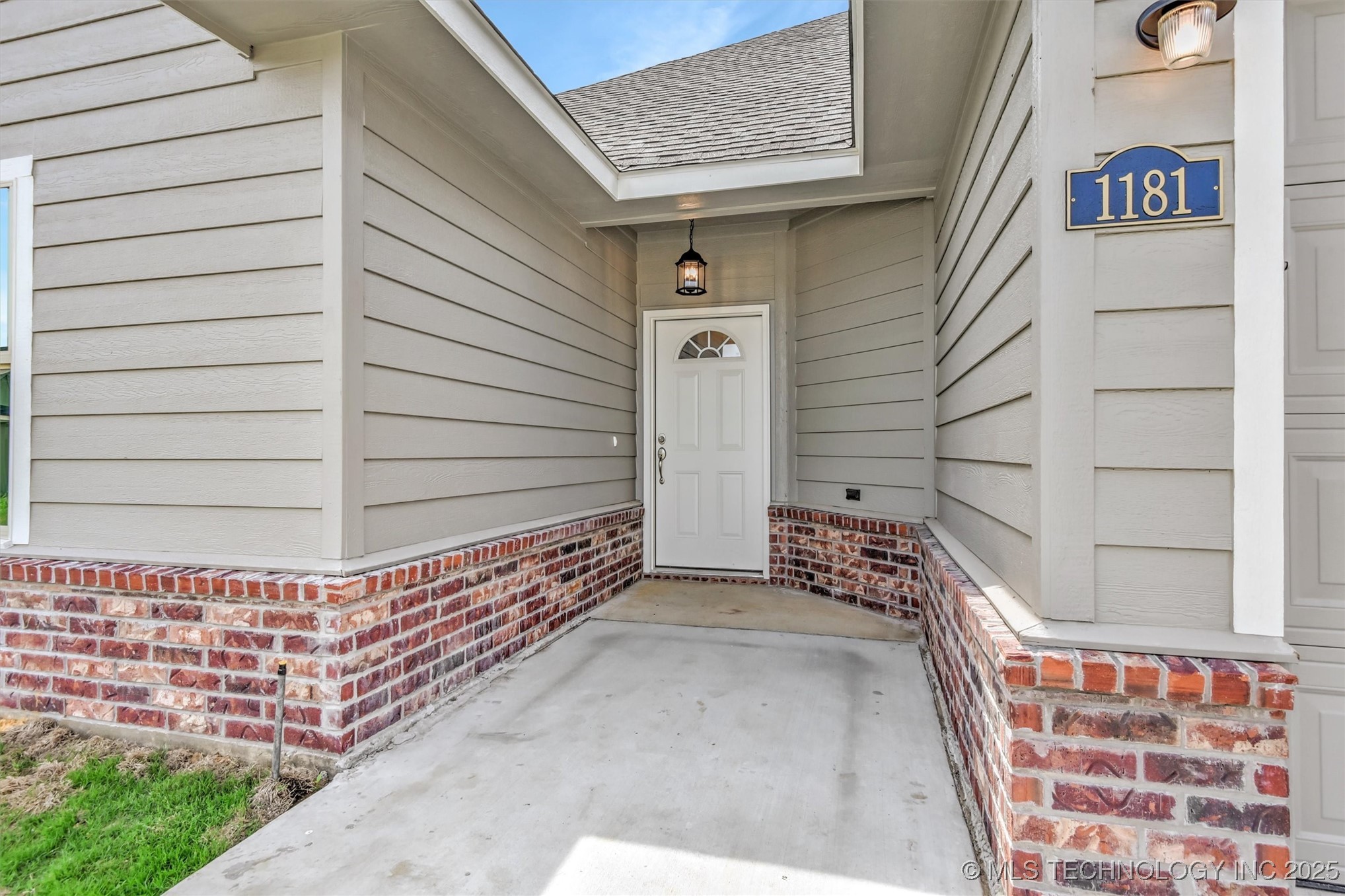 1181 Wild Indigo Circle