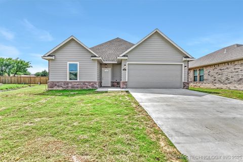 1181 Wild Indigo Circle Calera OK 74730