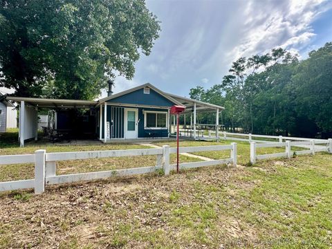 5112 Oakwood Drive Kingston OK 73439