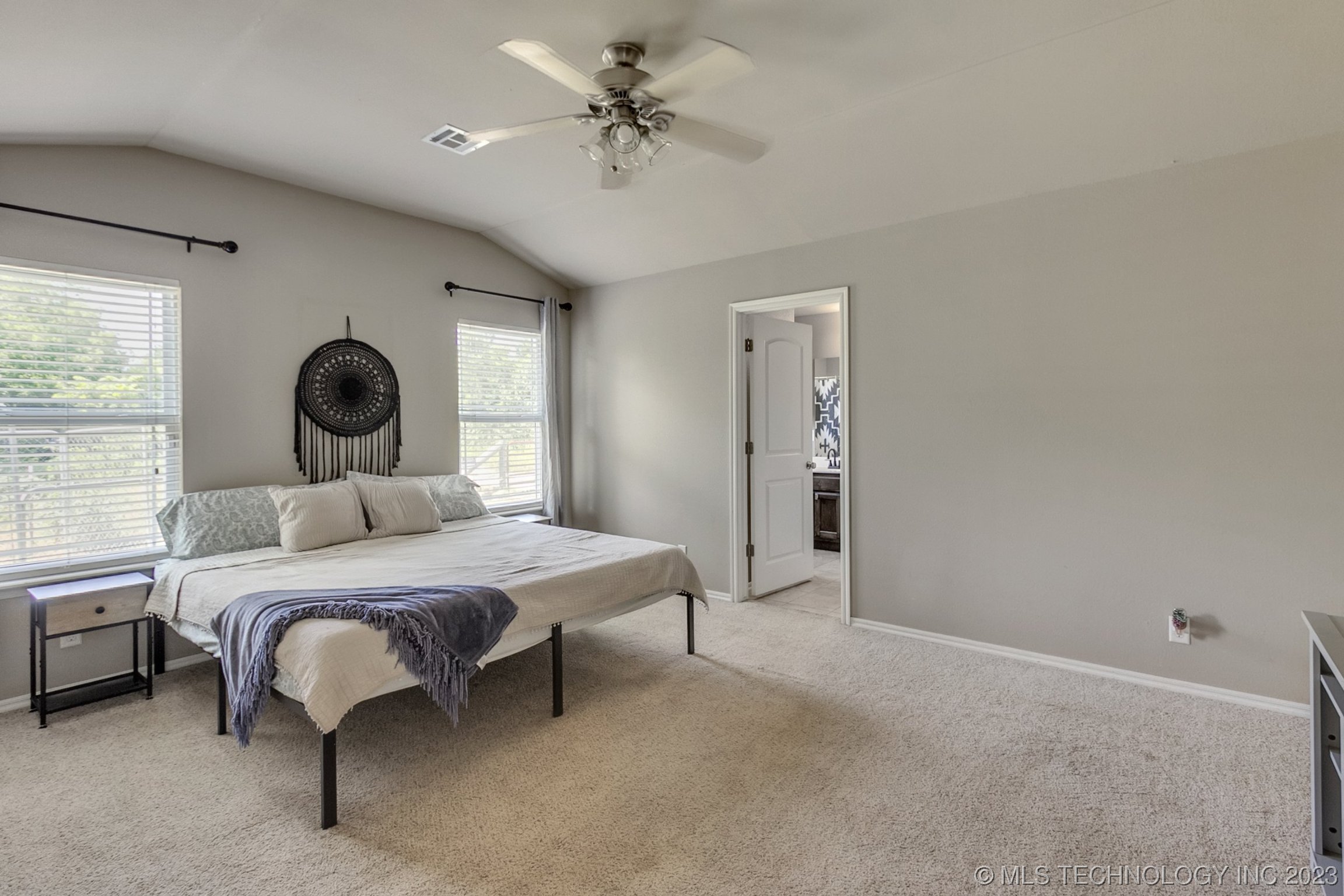 Photo 22 of 27 of 118 W 46th Street house