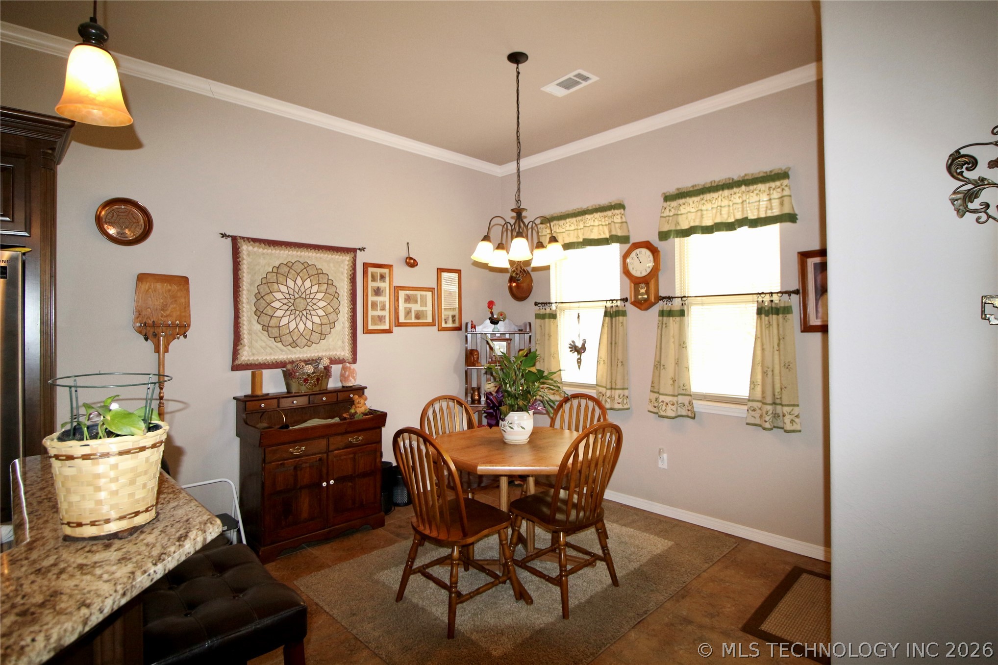 1002 Springfield Court