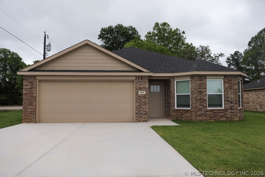 Photo 1 of 19 — 5010 S Mockingbird, Atoka, OK 74525
