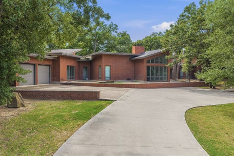 Photo of 260 Country Club Road, Ardmore, OK 73401 (MLS # 2636564)