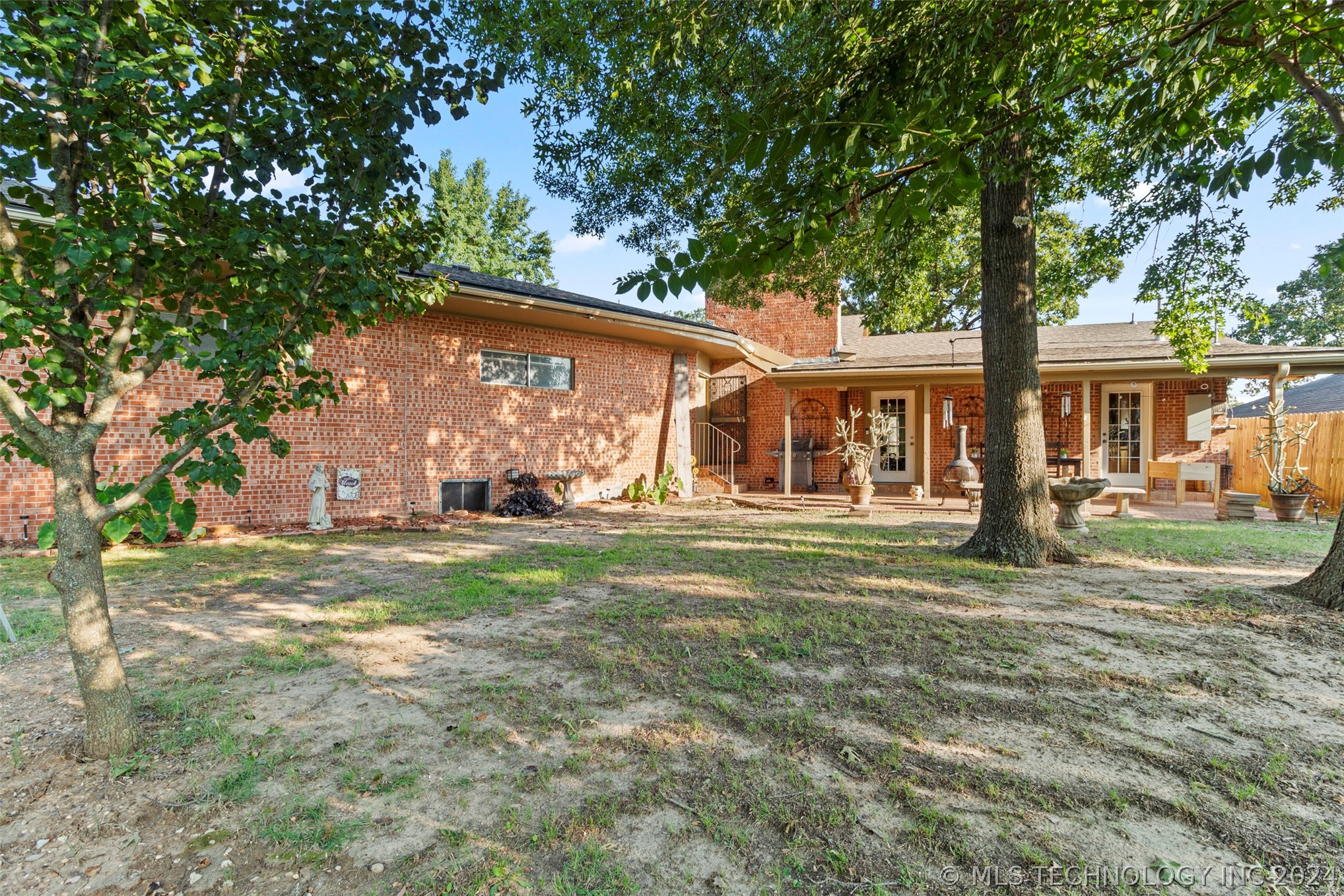Photo 12 of 47 of 2026 E 13th house