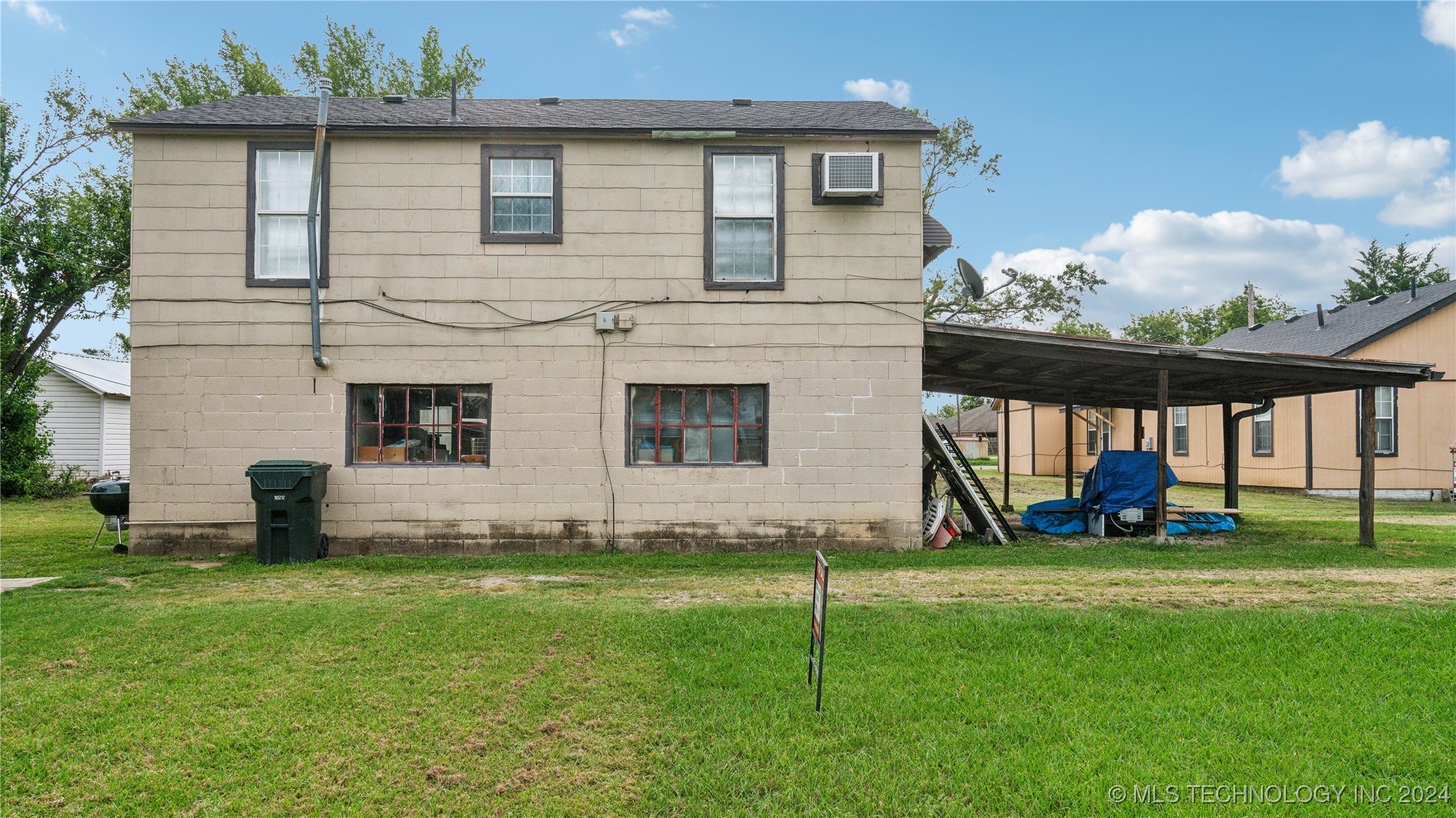 Photo 48 of 53 of 327 S Wewoka Avenue house