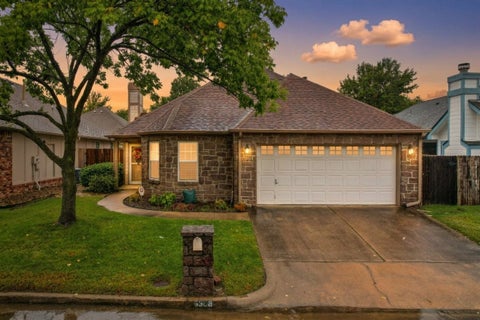 Photo of 6308 S 90th EastPlace, Tulsa, OK 74133 (MLS # 2638038)