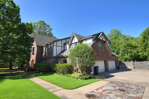 Photo of 720 S East Avenue, Tahlequah, OK 74464 (MLS # 2605598)