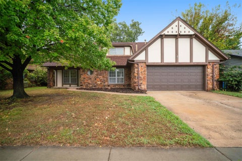 Photo of 2524 S 96th East EastPlace, Tulsa, OK 74129 (MLS # 2637759)