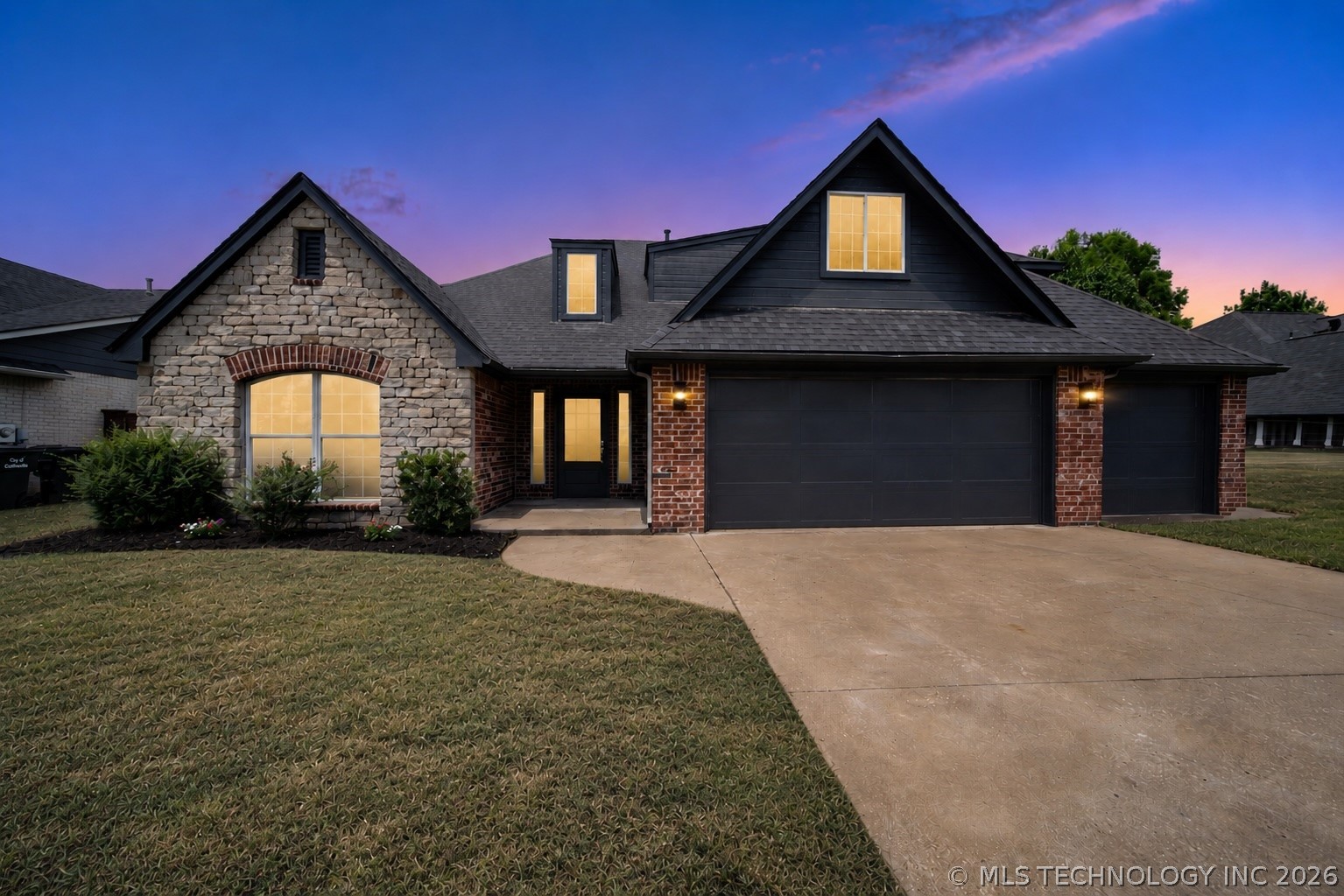 Photo 1 of 55 — 10731 E 142nd Place, Collinsville, OK 74021