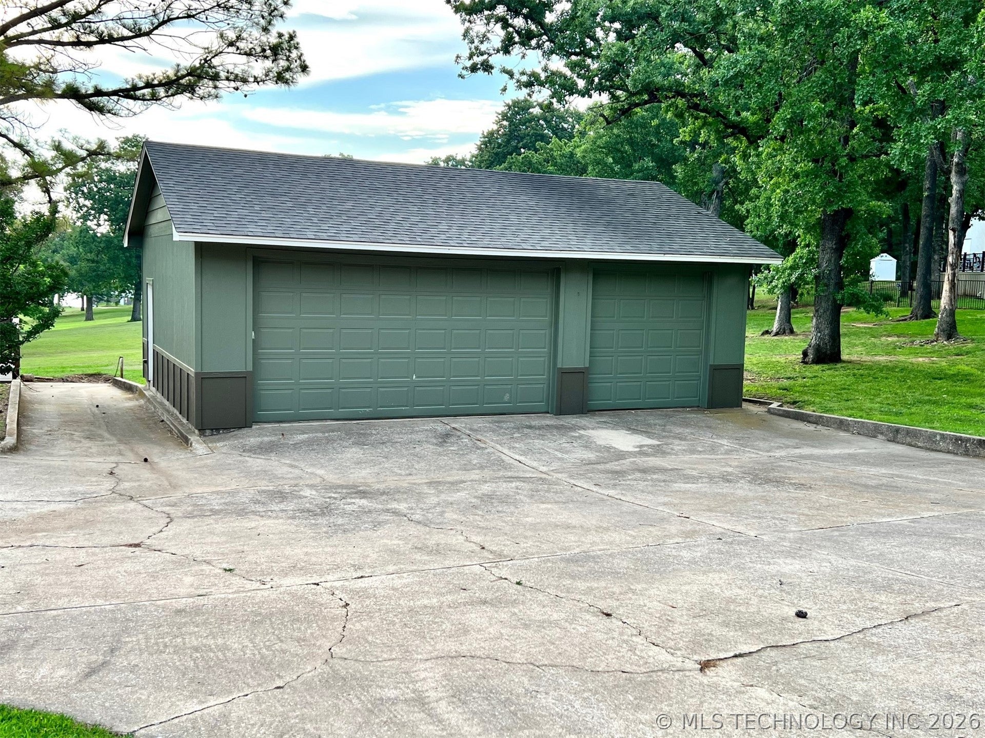 6800 Magnolia Drive