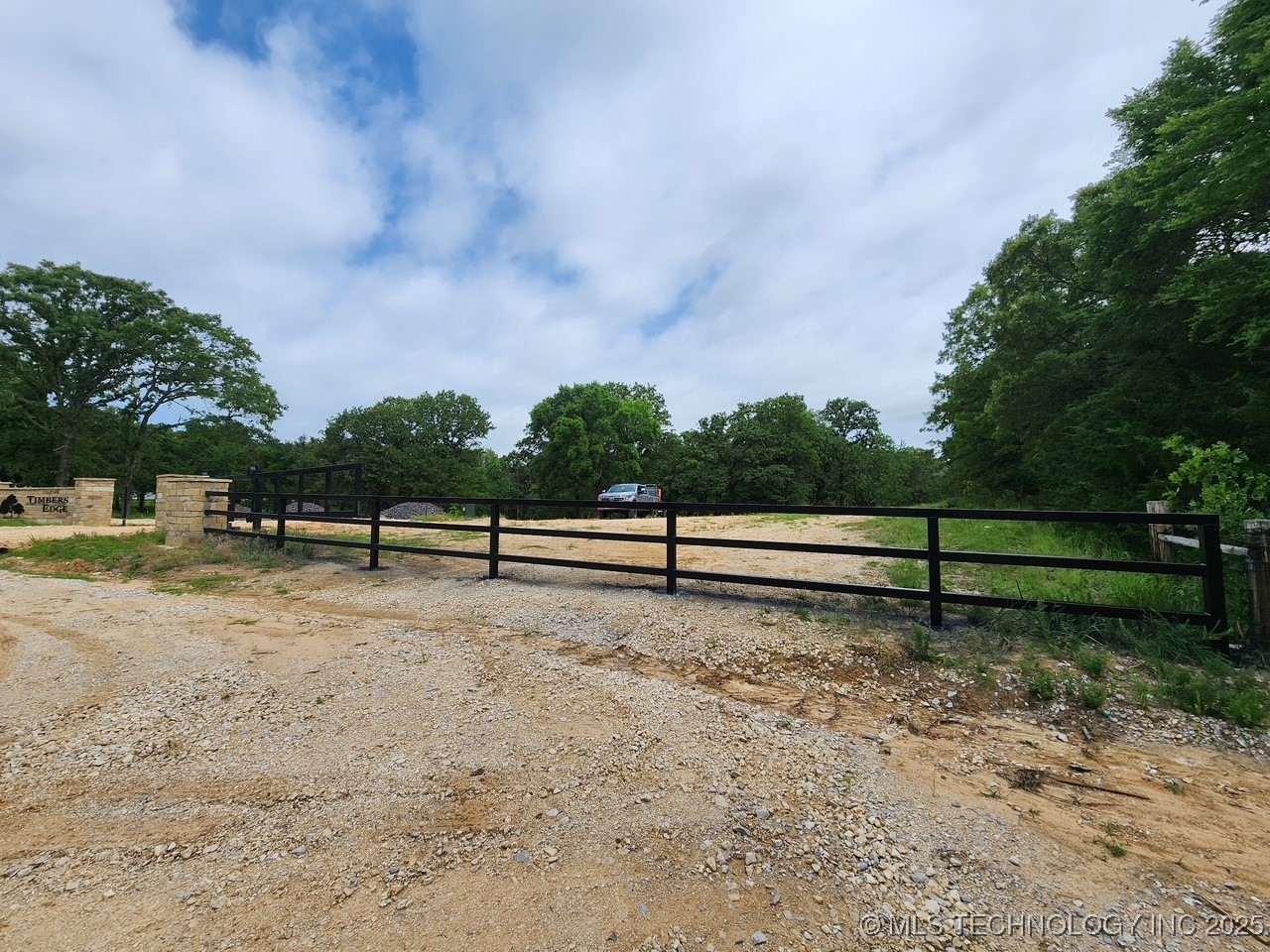 0 E Little Road