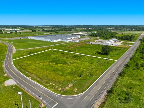Photo of 1000 Moccasin Avenue, Tahlequah, OK 74464 (MLS # 2626499)