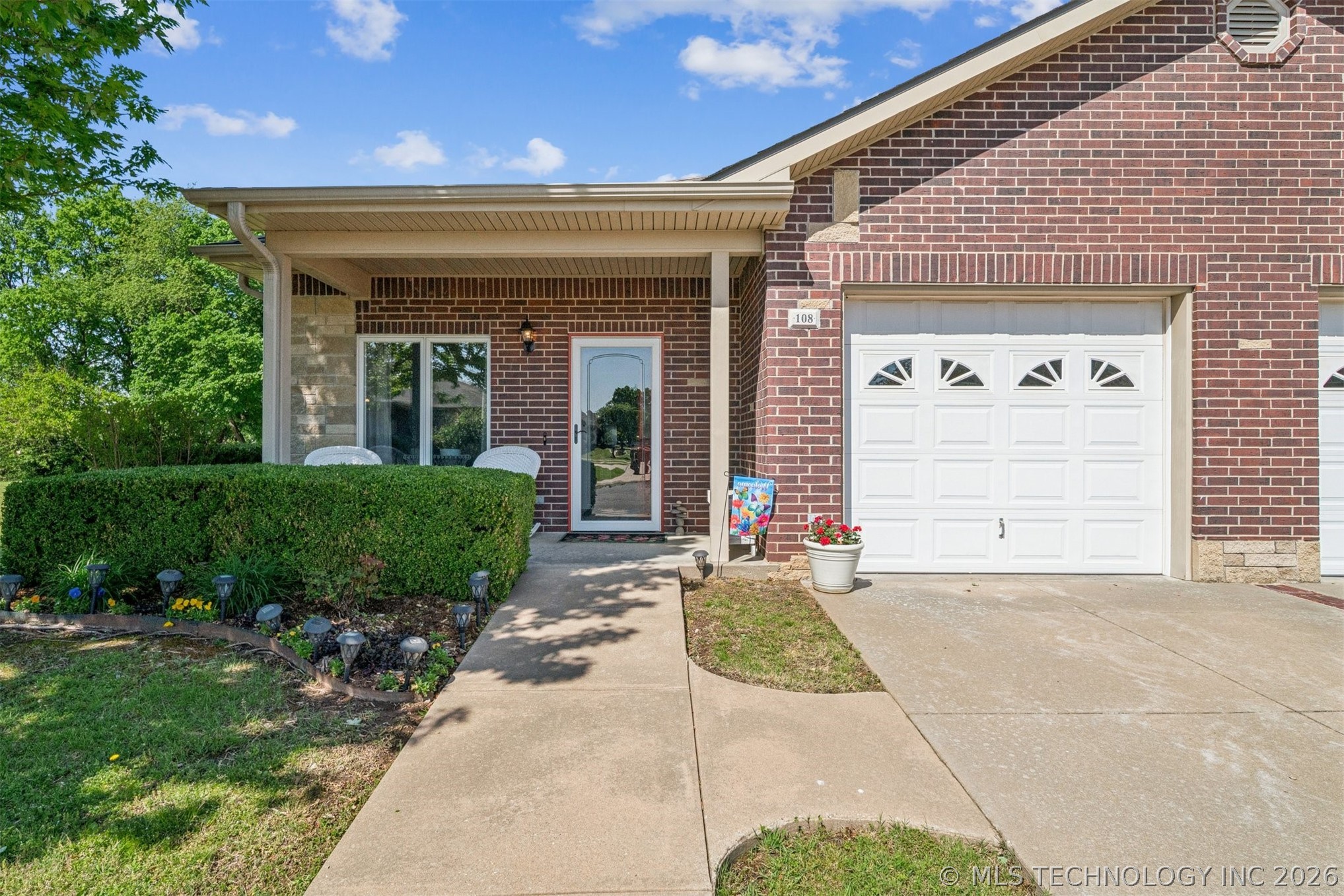 Photo 1 of 28 — 108 St Andrews Drive, Grove, OK 74344